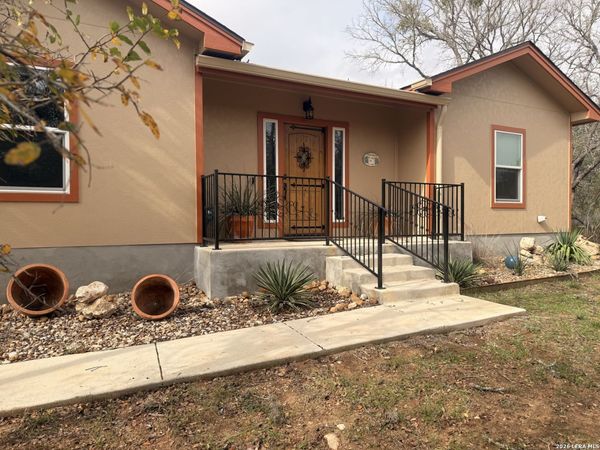 111 Clydesdale, San Marcos, TX 78666