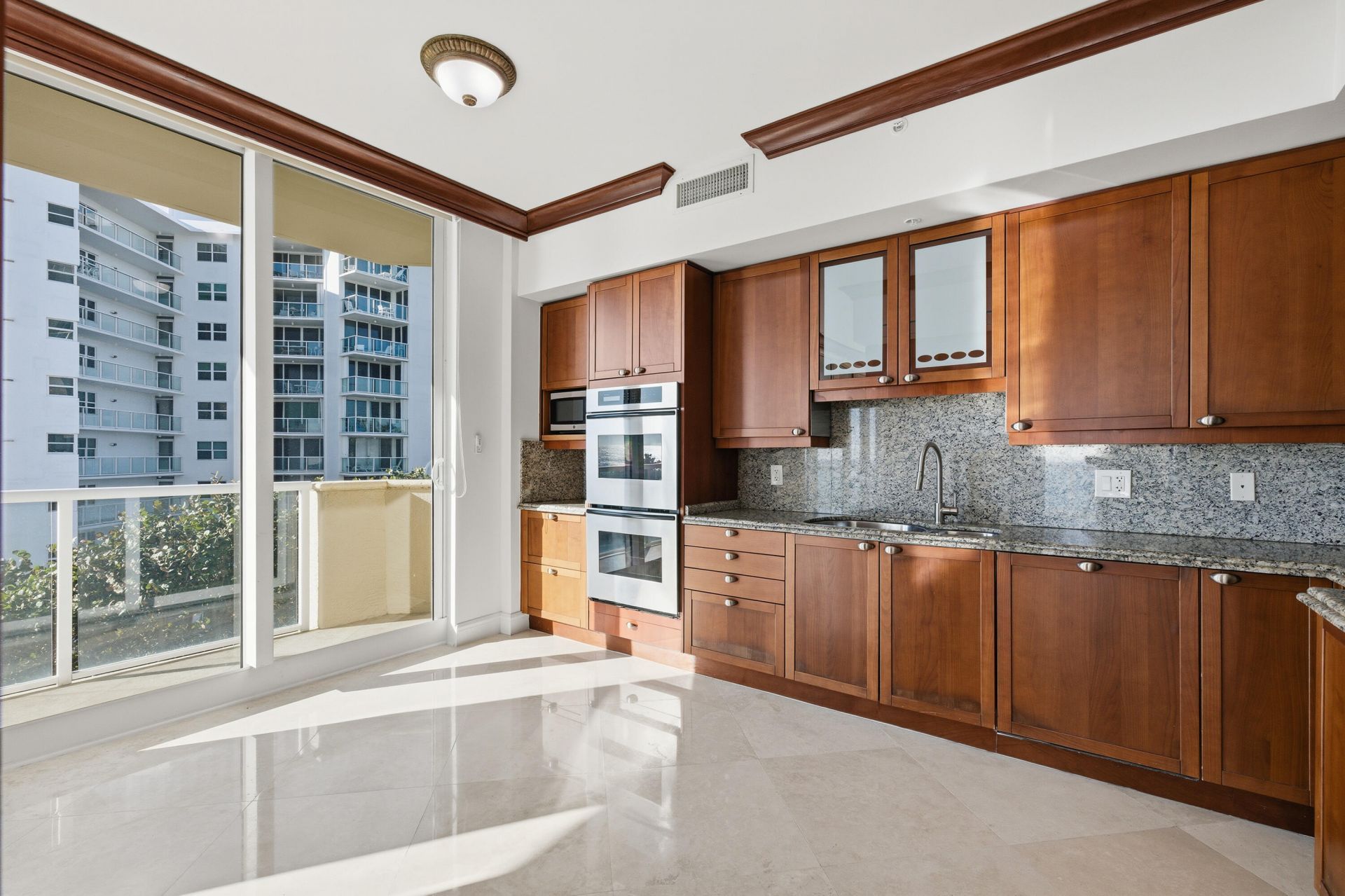 1063 Hillsboro Mile, Unit 301, Hillsboro Beach, FL 33062 Photo