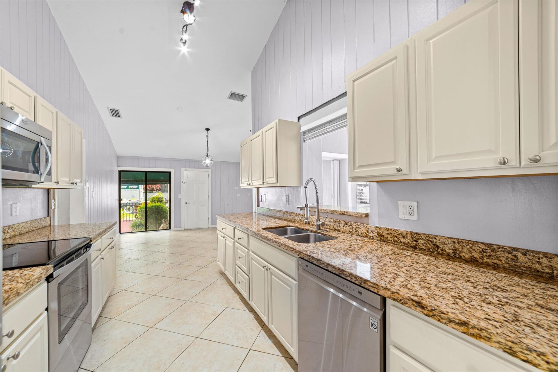 6200 Via Tierra, Boca Raton, FL 33433 Photo