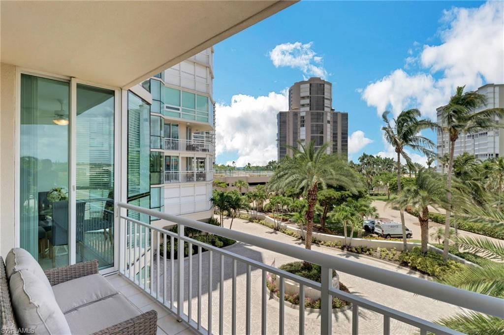 4255 Gulf Shore Blvd N, Unit 201, Naples, FL 34103 Photo