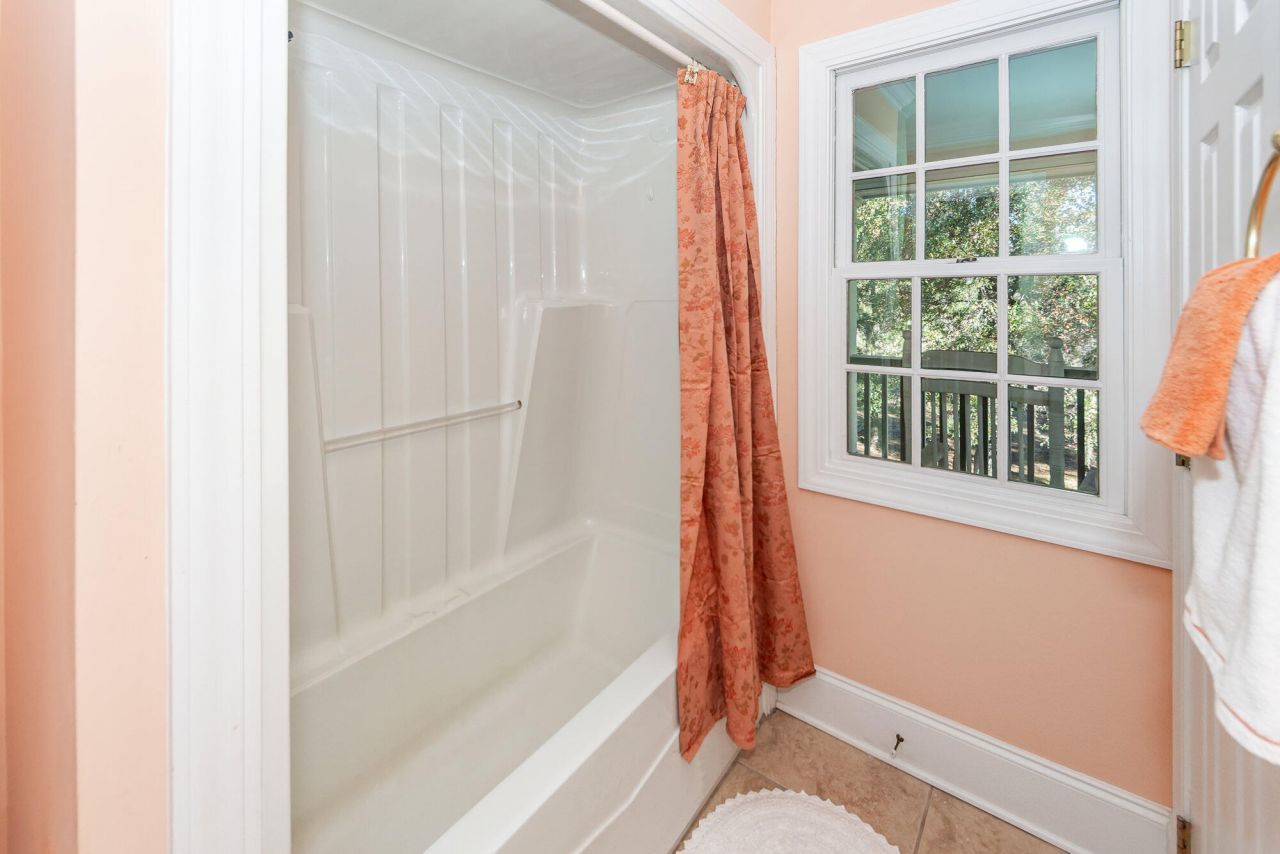 6976 Maybank Highway Photo 44