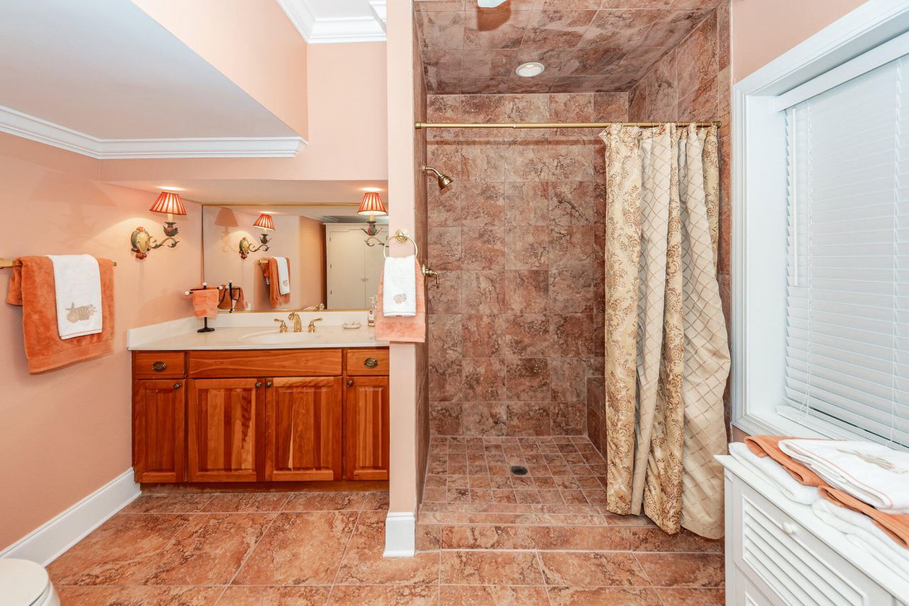 6976 Maybank Highway Photo 76