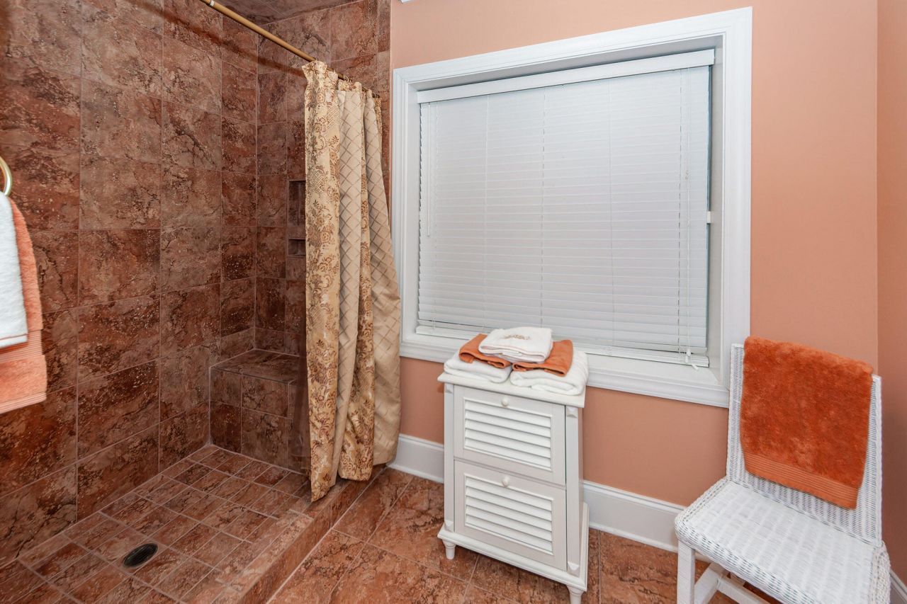 6976 Maybank Highway Photo 78