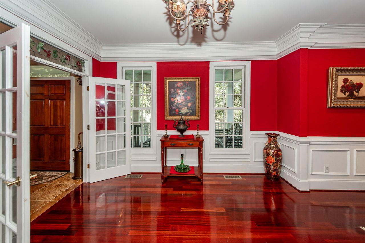 6976 Maybank Highway Photo 9