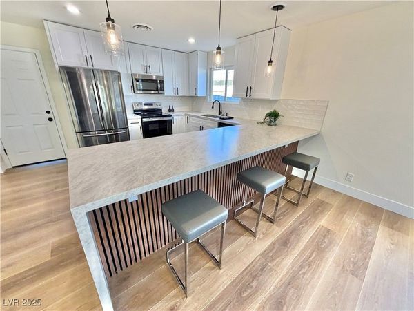 1505 FLAG Circle, Las Vegas, NV 89102