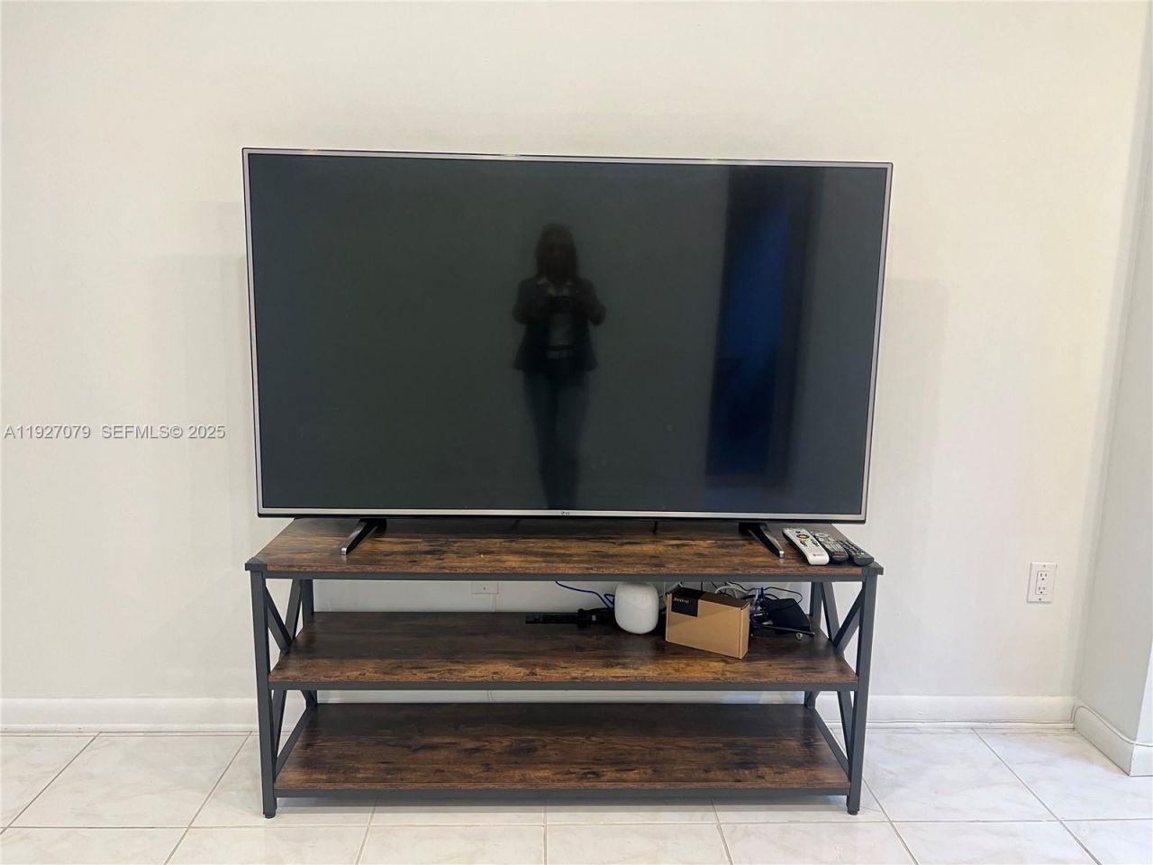 540 Brickell Key Dr, Unit 214, Miami, FL 33131 Photo