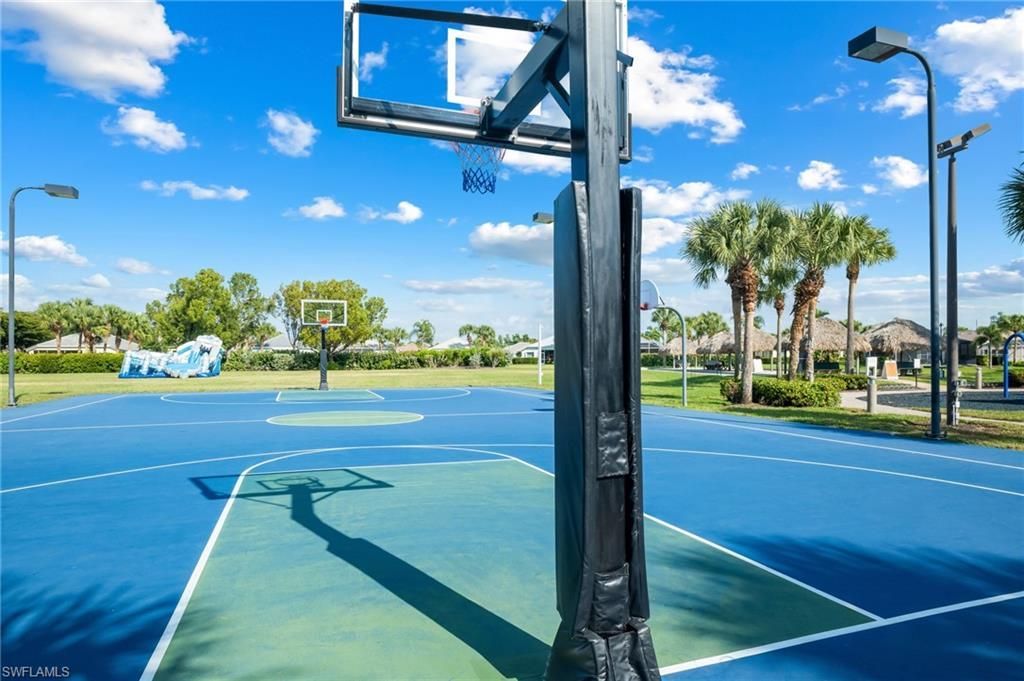 2467 Ashbury Cir, Cape Coral, FL 33991 Photo