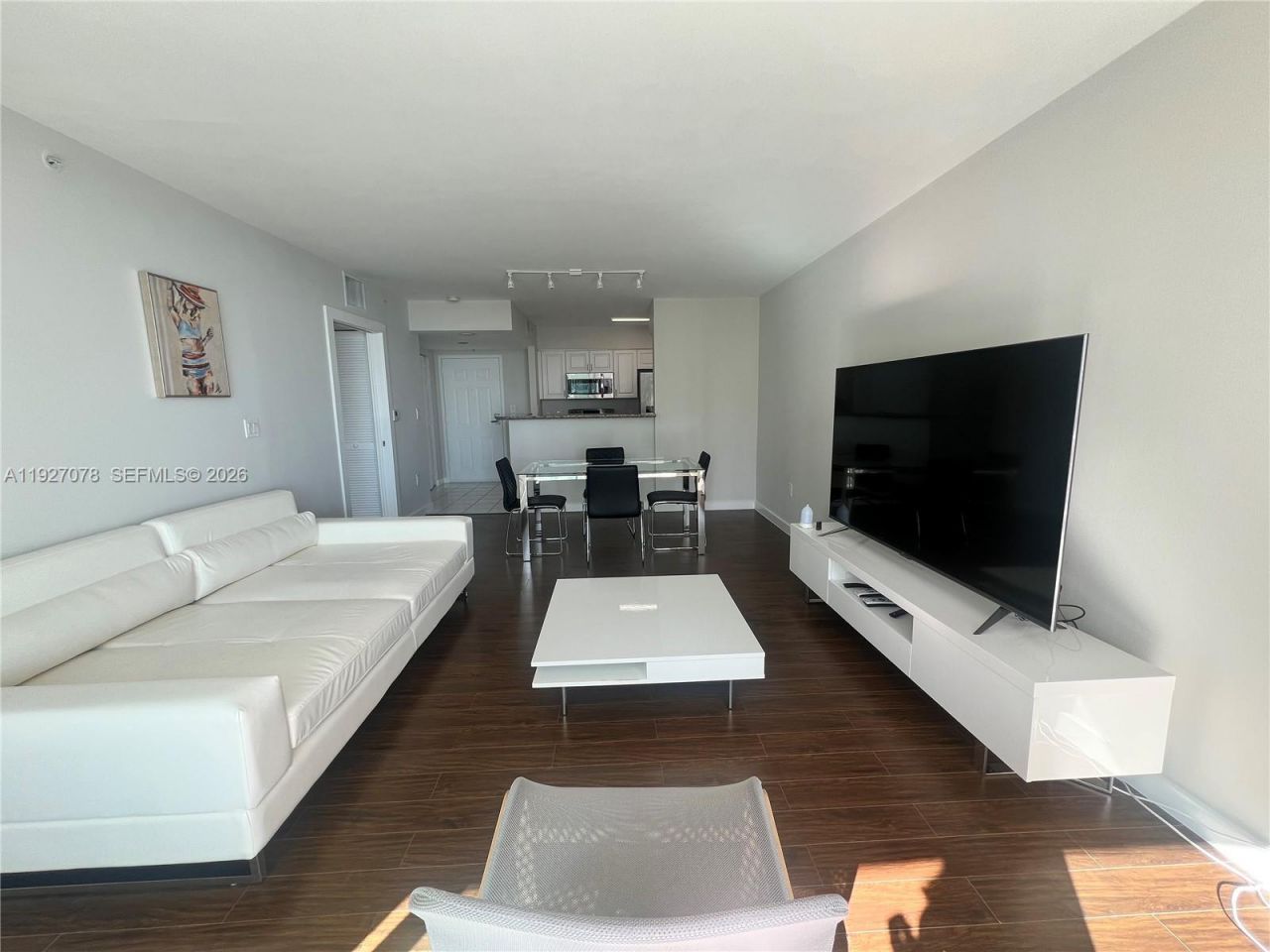 1155 Brickell Bay Dr, Unit 1607, Miami, FL 33131 Photo