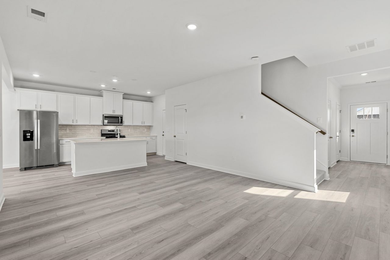 8205 Energize Dr. Photo 5