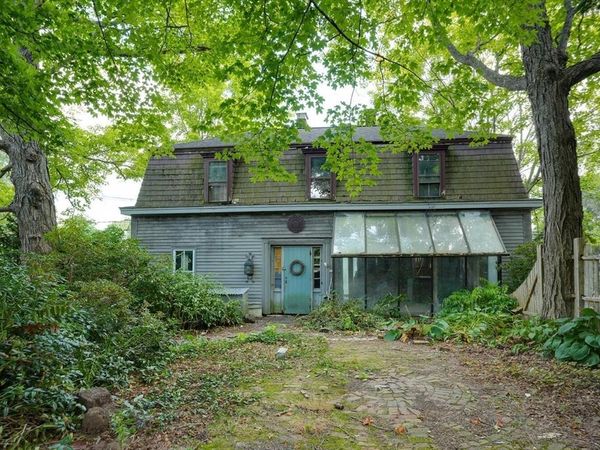 15 Crescent Street, Stow, MA 01775