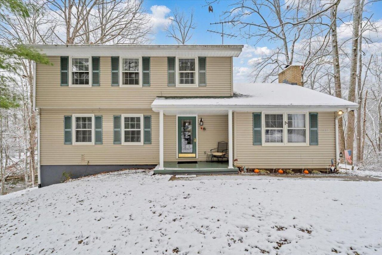 508 Hemlock Shores Dr, Goodview, VA 24095 Main Photo