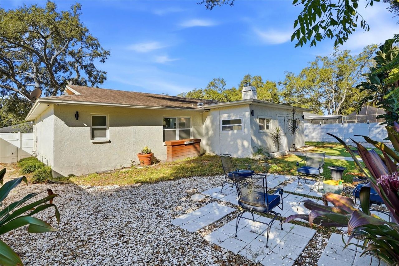 10997 117th Street, Seminole, FL 33778 Photo