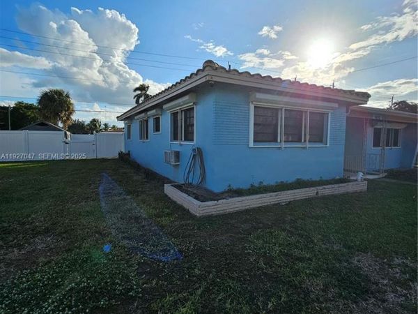 3202 Pierce St, Unit 3202, Hollywood, FL 33021