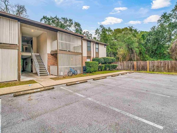 8370 Carl Dean St, Unit 211, Pensacola, FL 32514