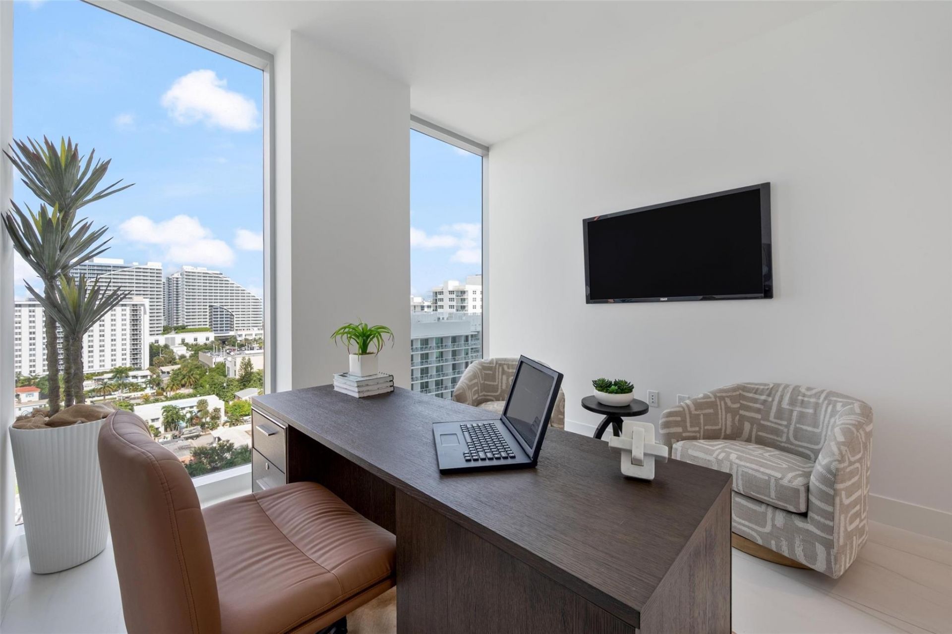 153 N Seabreeze Boulevard, Unit 1105-S, Fort Lauderdale, FL 33304 Photo