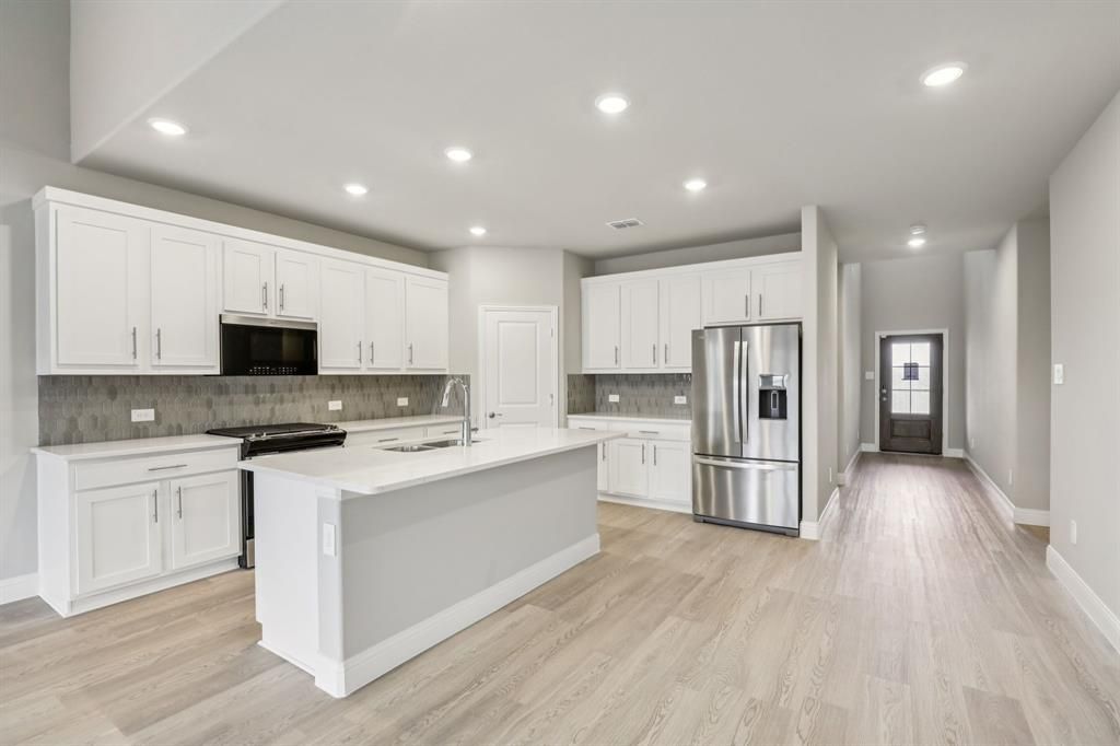 4011 Joe Pool Drive, Farmersville, TX 75442 Main Photo