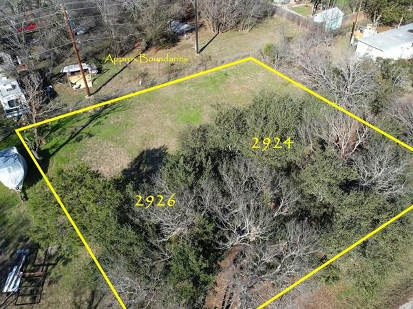 2926 Forest Park Drive, Granbury, TX 76048