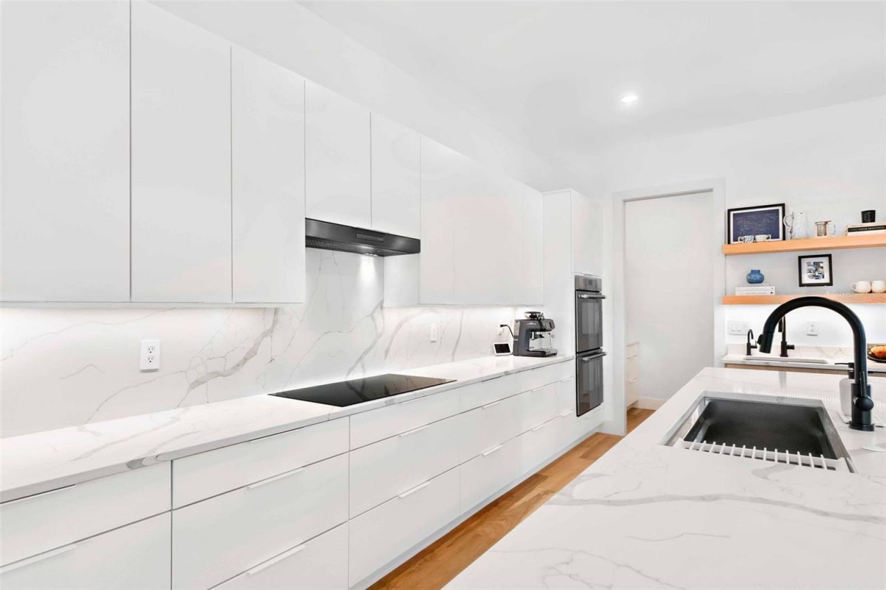 2177 Sunnyside Place, Sarasota, FL 34239 Photo