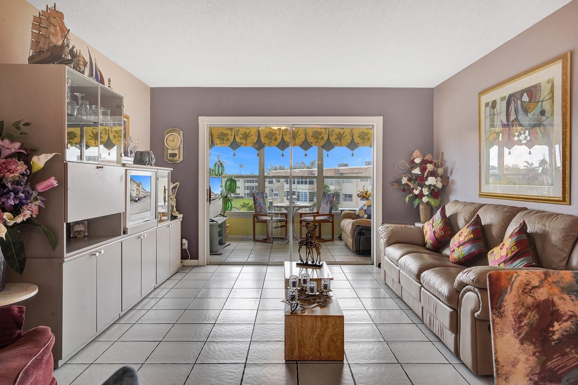 4800 NW 35th Street, Unit 612, Lauderdale Lakes, FL 33319 Photo