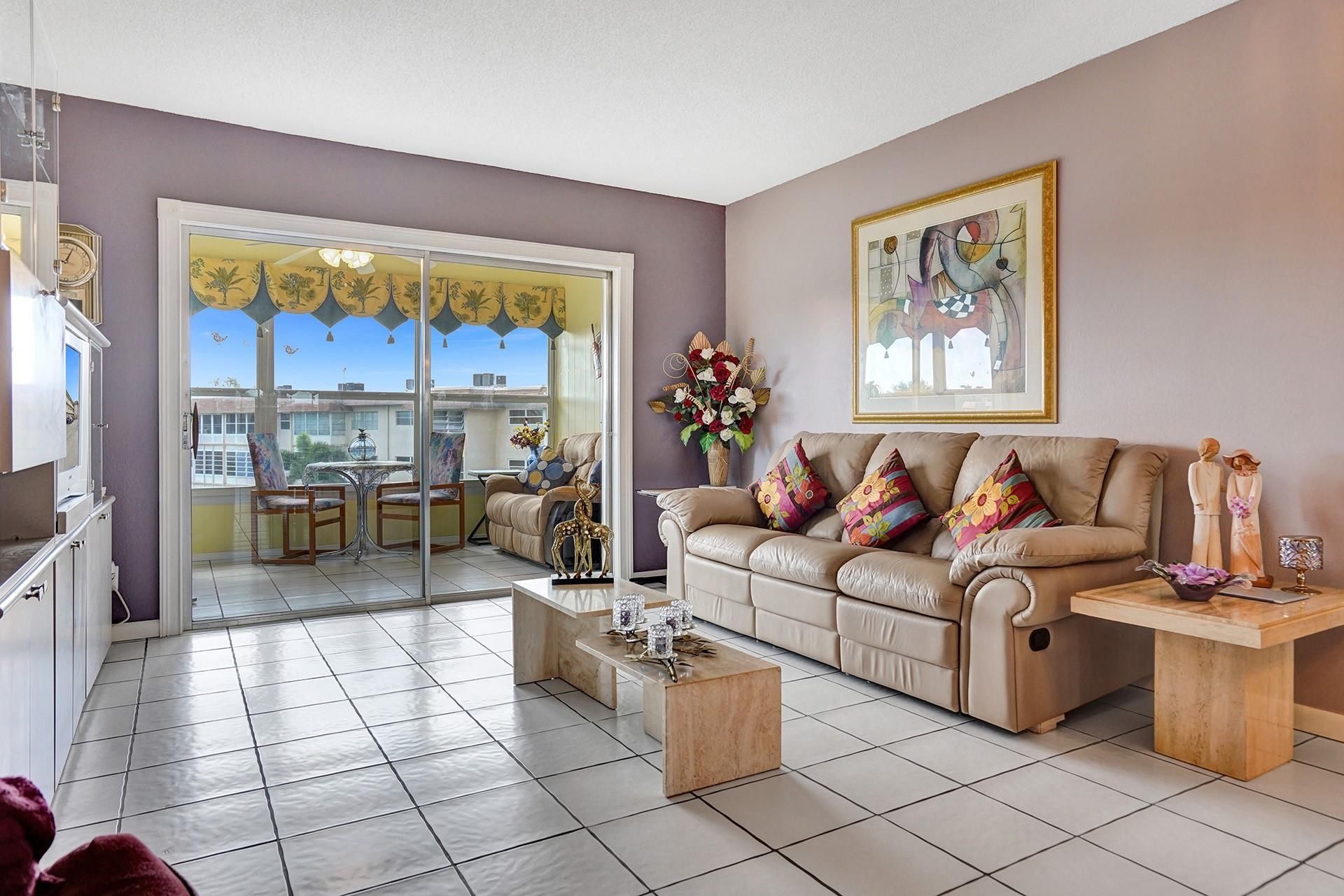 4800 NW 35th Street, Unit 612, Lauderdale Lakes, FL 33319 Photo