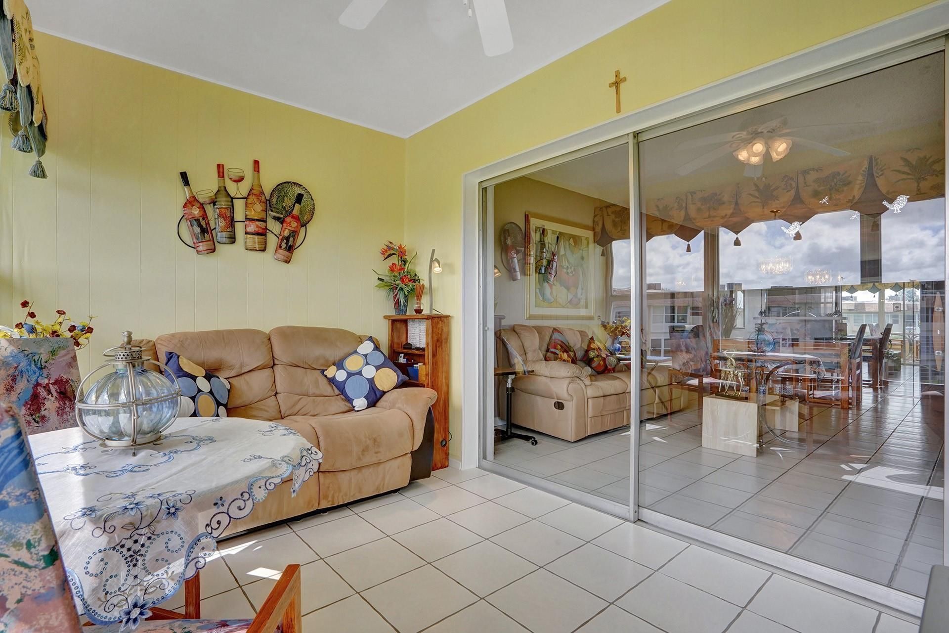 4800 NW 35th Street, Unit 612, Lauderdale Lakes, FL 33319 Photo