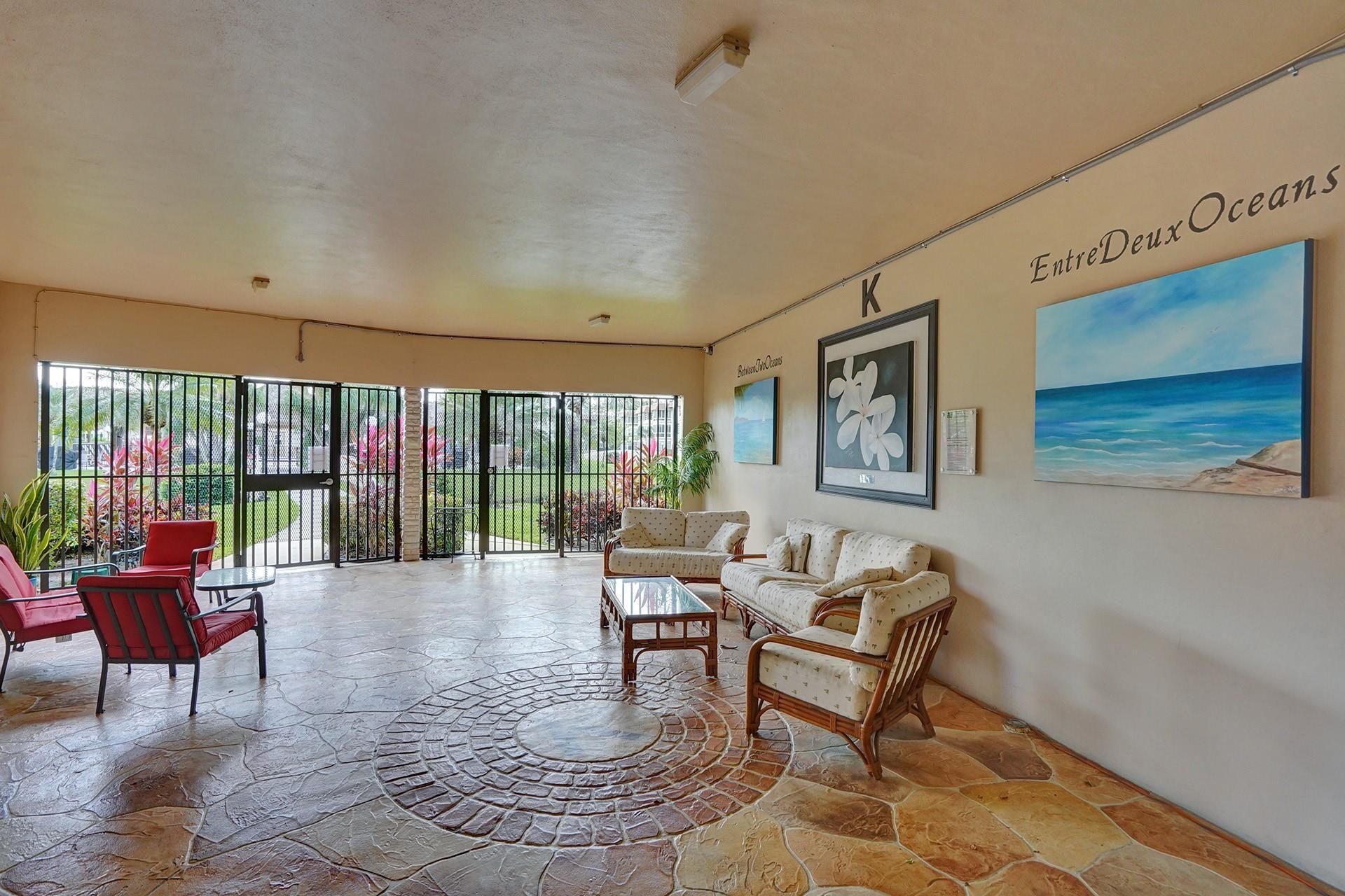 4800 NW 35th Street, Unit 612, Lauderdale Lakes, FL 33319 Photo