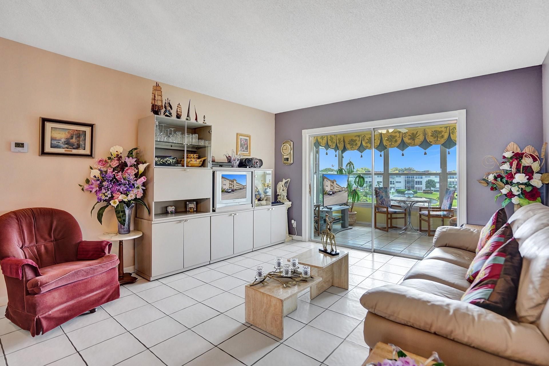 4800 NW 35th Street, Unit 612, Lauderdale Lakes, FL 33319 Photo