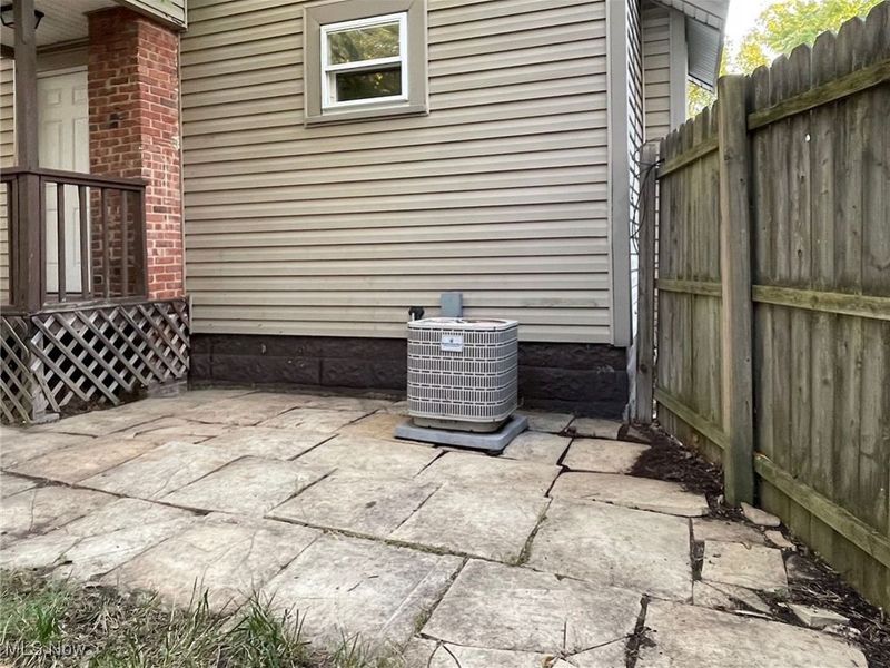 147 Brighton Drive, Akron, OH 44301 Photo 14