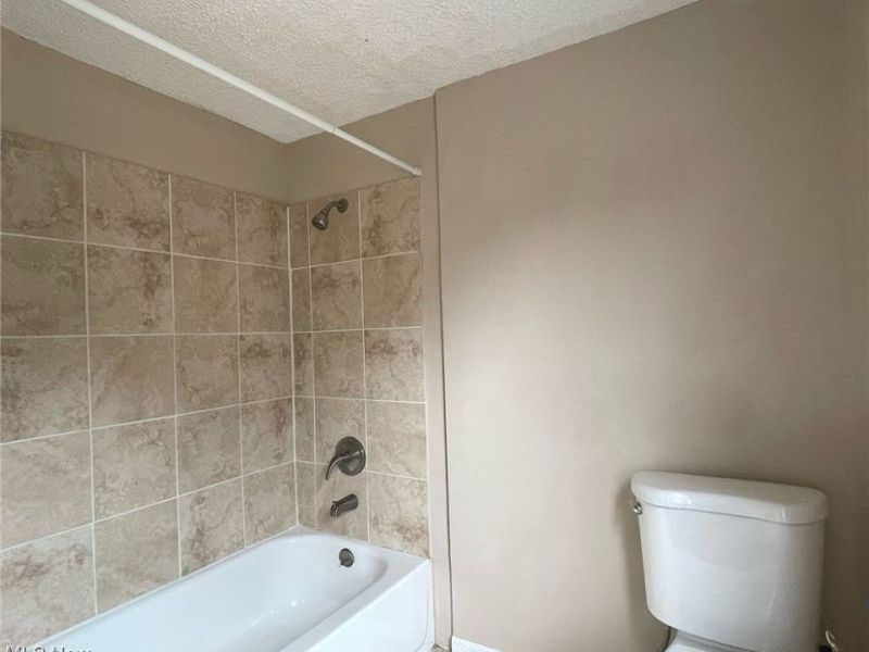 147 Brighton Drive, Akron, OH 44301 Photo 7