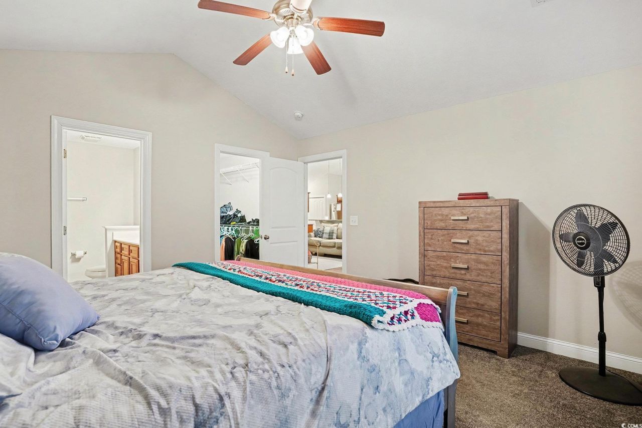 216 Camrose Way Photo 17