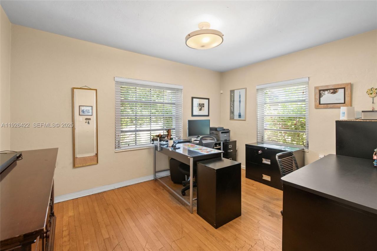 2460 SW 24th St, Miami, FL 33145 Photo