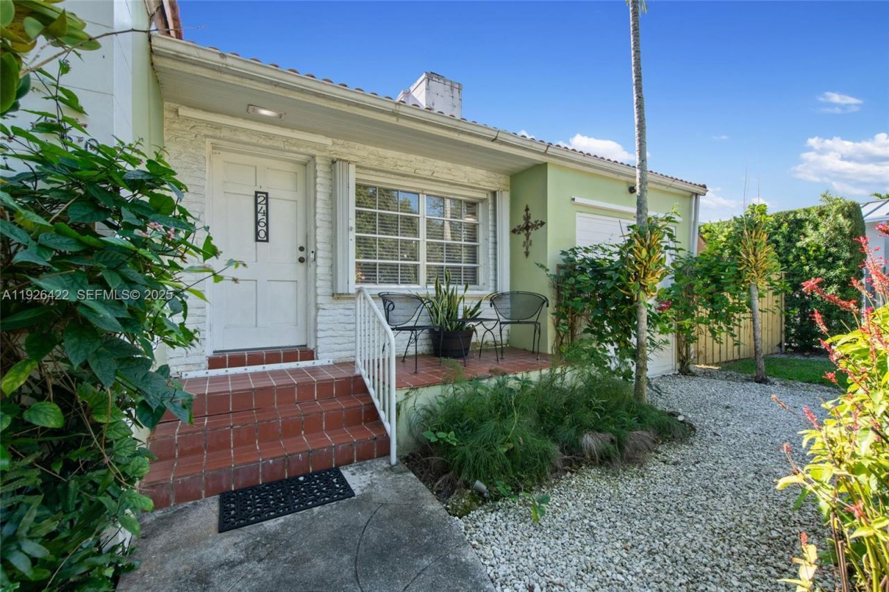 2460 SW 24th St, Miami, FL 33145 Photo