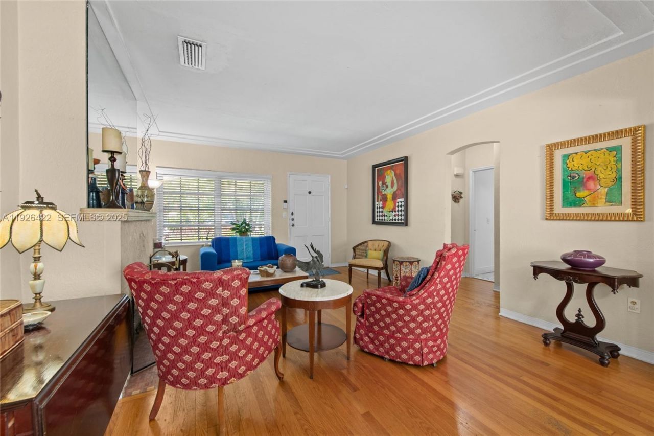 2460 SW 24th St, Miami, FL 33145 Photo