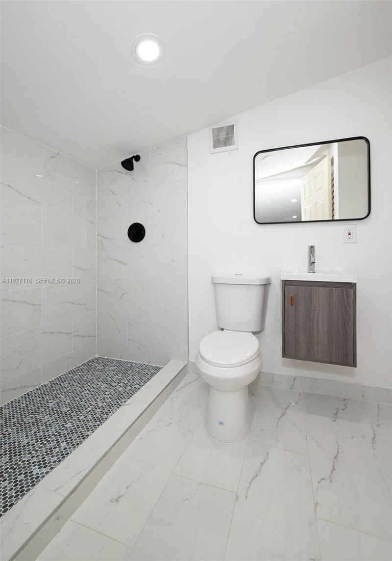 3017 NW 2nd St, Pompano Beach, FL 33069 Photo