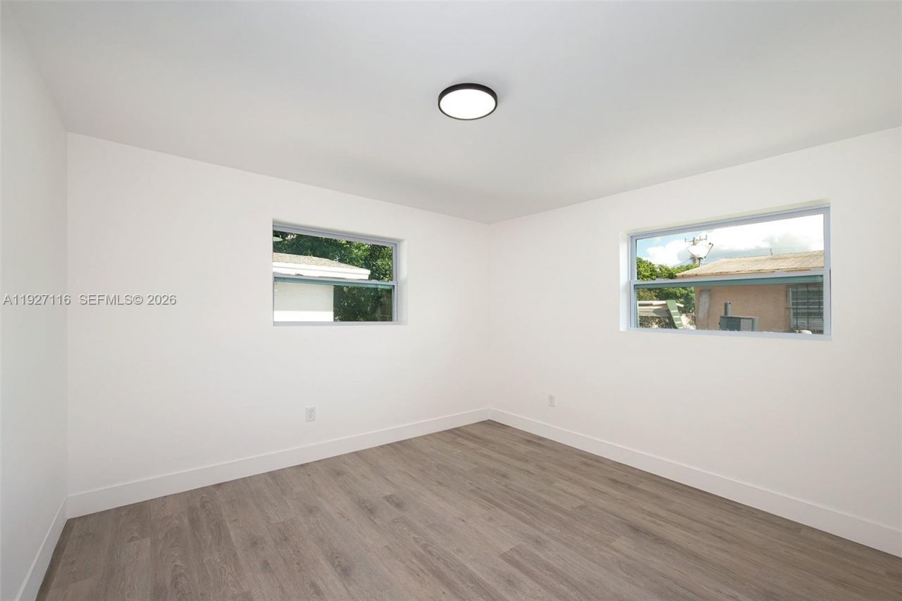 3017 NW 2nd St, Pompano Beach, FL 33069 Photo