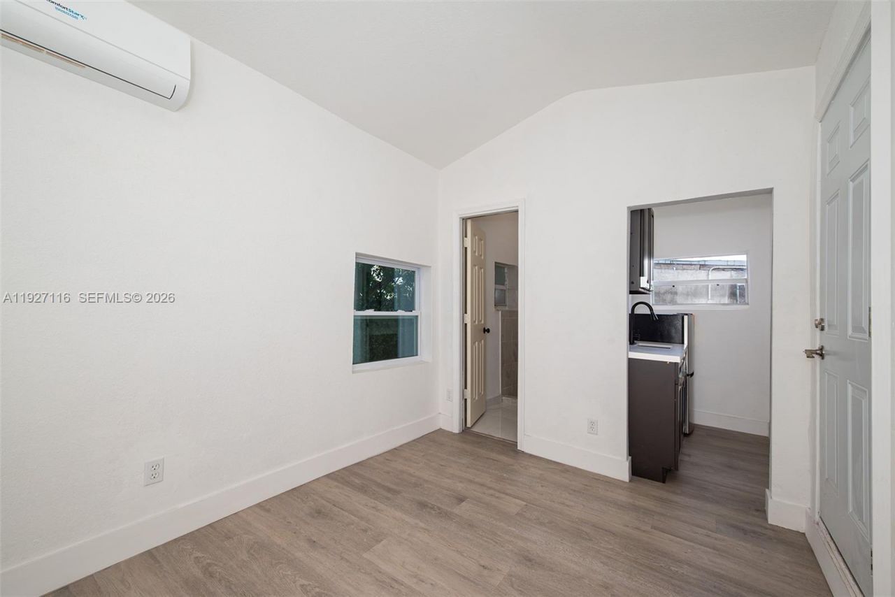 3017 NW 2nd St, Pompano Beach, FL 33069 Photo