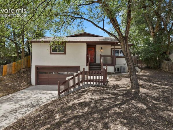 2409 Robinson Street, Colorado Springs, CO 80904