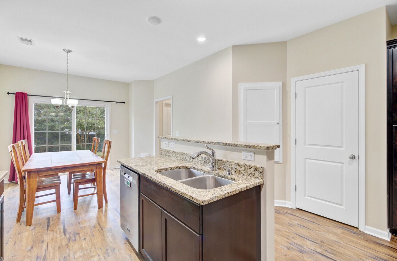 326 Drayton Pl Drive Photo 14