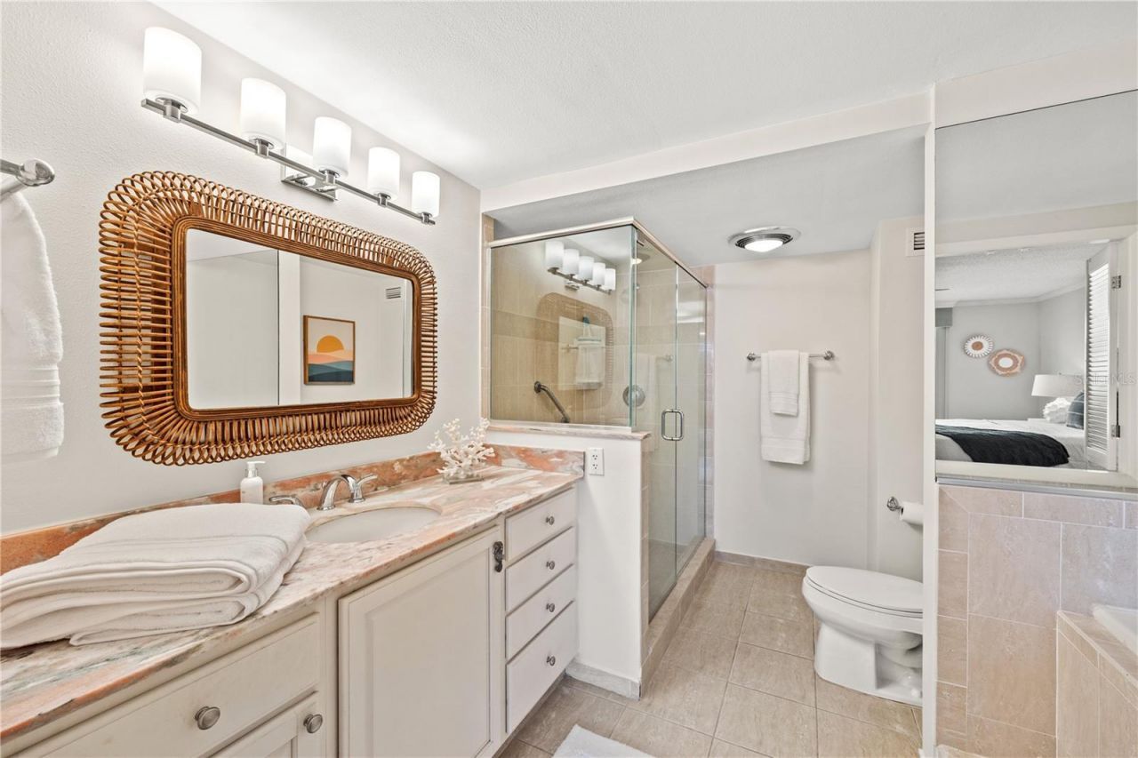 1212 Benjamin Franklin Drive, Unit 701, Sarasota, FL 34236 Photo