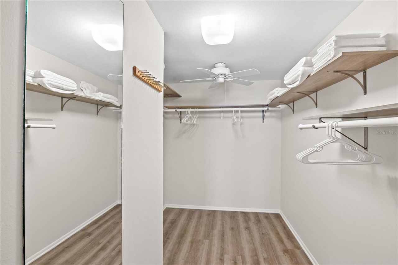 1212 Benjamin Franklin Drive, Unit 701, Sarasota, FL 34236 Photo