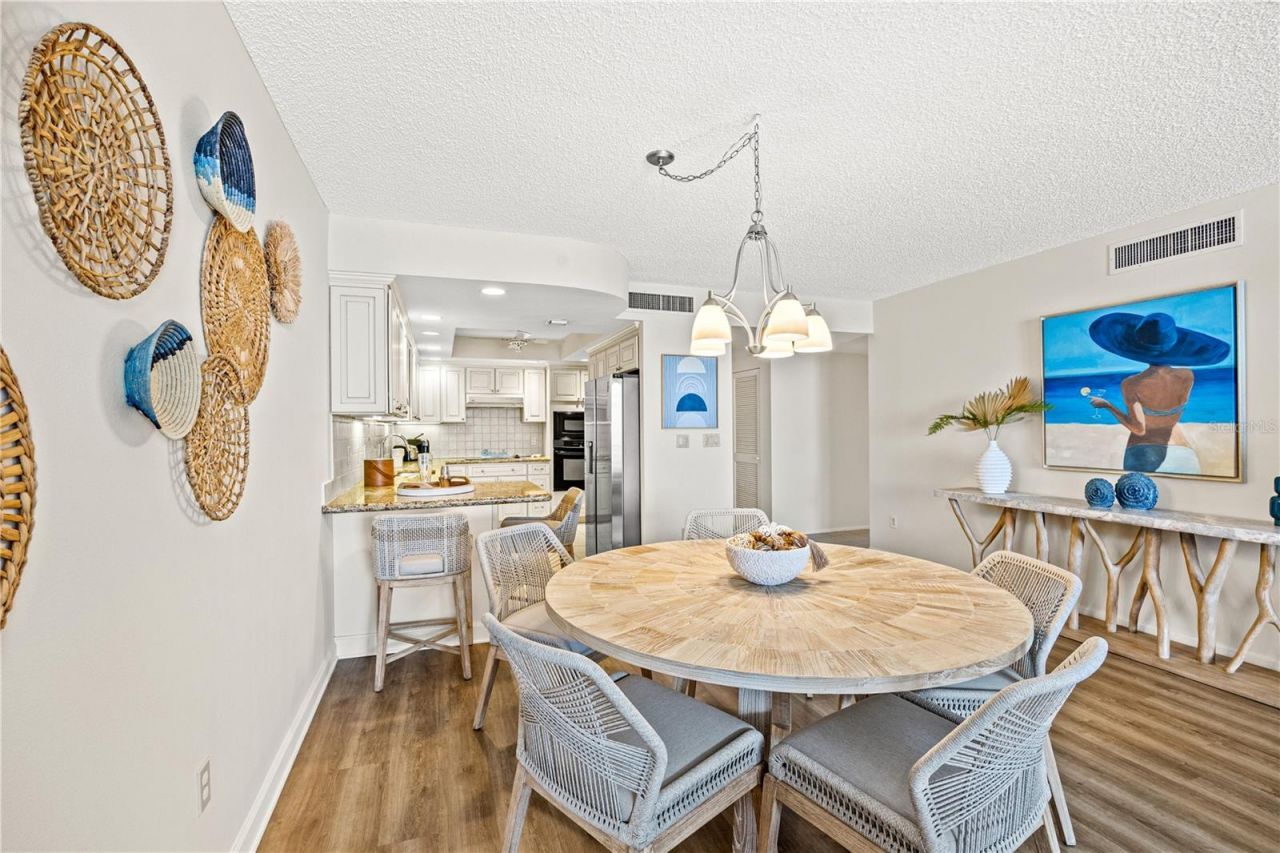 1212 Benjamin Franklin Drive, Unit 701, Sarasota, FL 34236 Photo