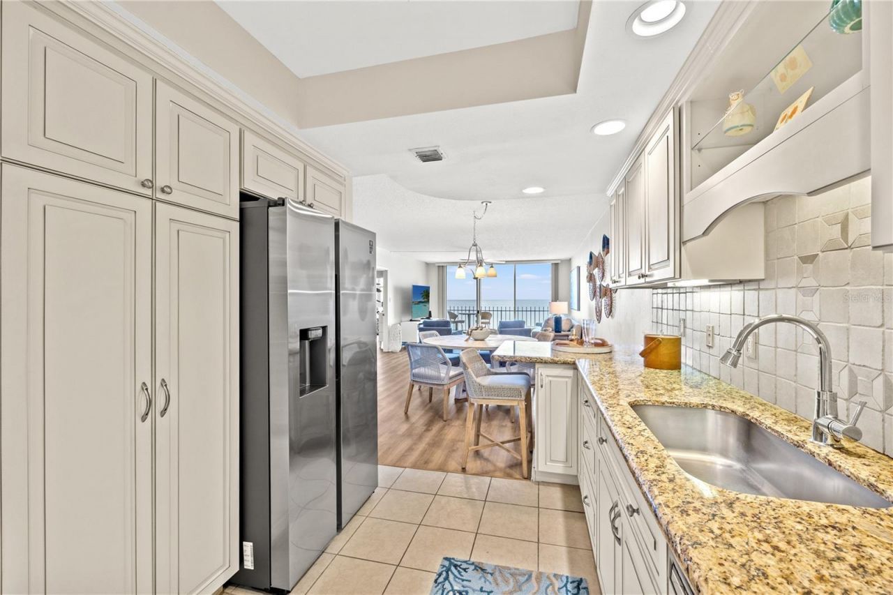 1212 Benjamin Franklin Drive, Unit 701, Sarasota, FL 34236 Photo