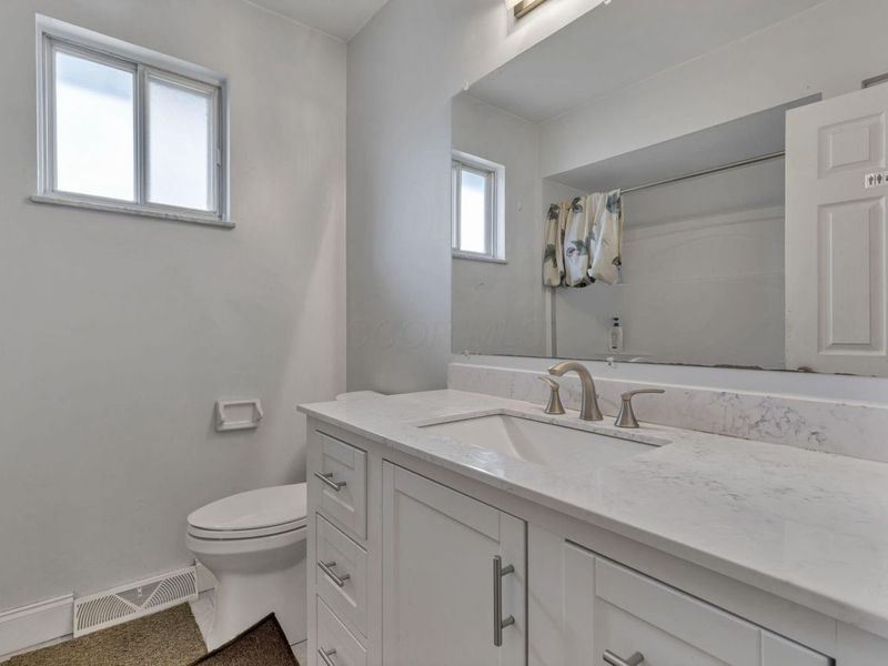 14379 E Broad Street, Reynoldsburg, OH 43068 Photo 38