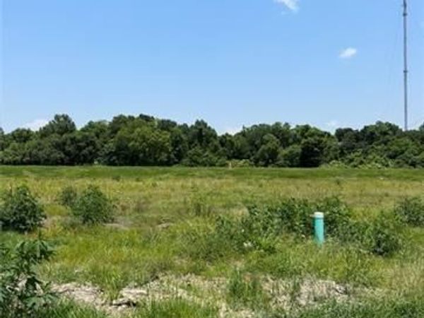 123 HOLMES Boulevard, Terrytown, LA 70056