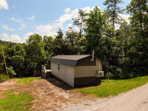 899 Pine Haven Road , Clarkson, KY 42726