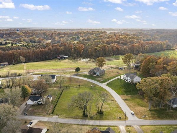 219 Crabtree Lane, Bowling Green, KY 42103