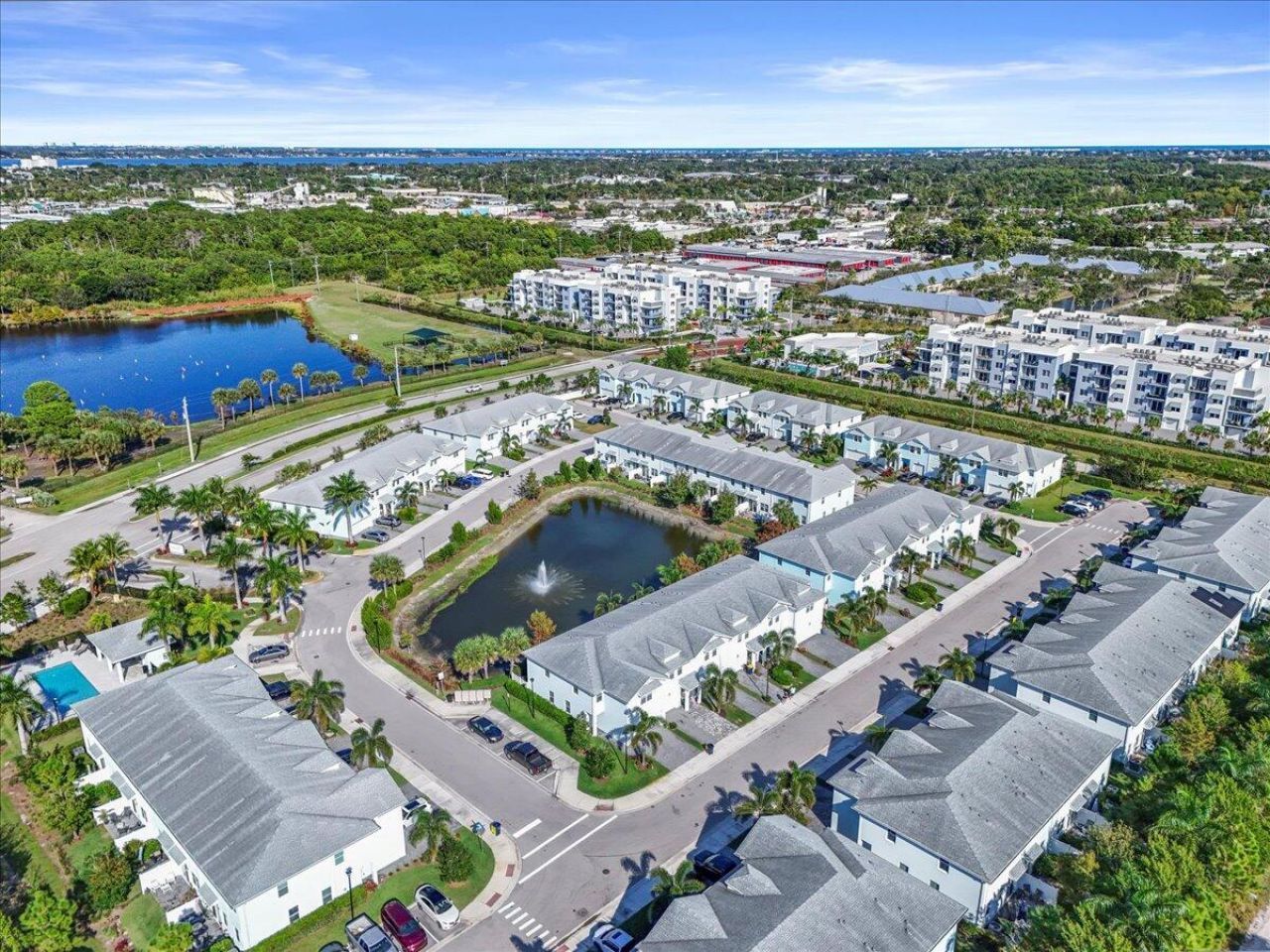 364 SE Sea Hunt Way, Stuart, FL 34994 Photo