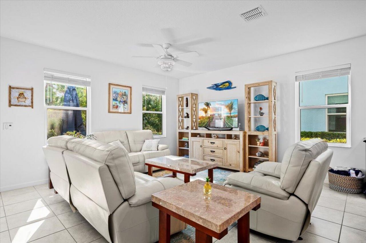 364 SE Sea Hunt Way, Stuart, FL 34994 Photo