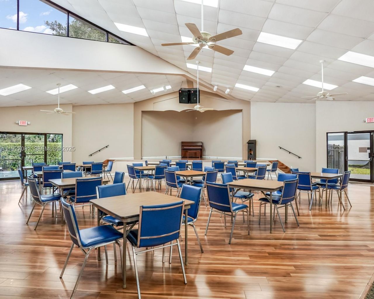 8320 Sands Point Blvd, Unit M301, Tamarac, FL 33321 Photo