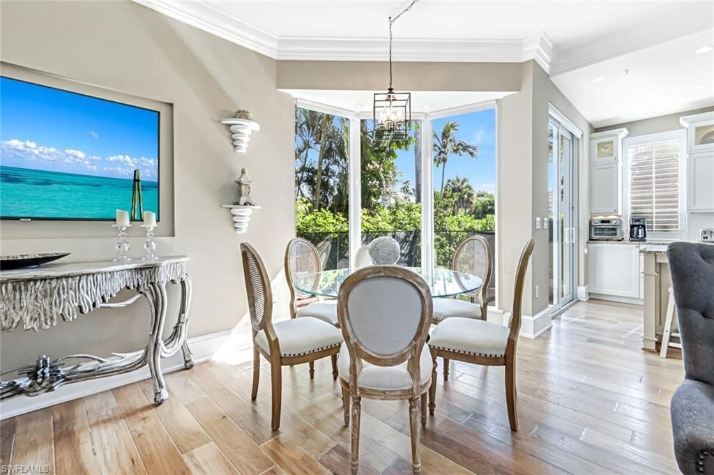 993 8th St S, Unit 2, Naples, FL 34102 Photo